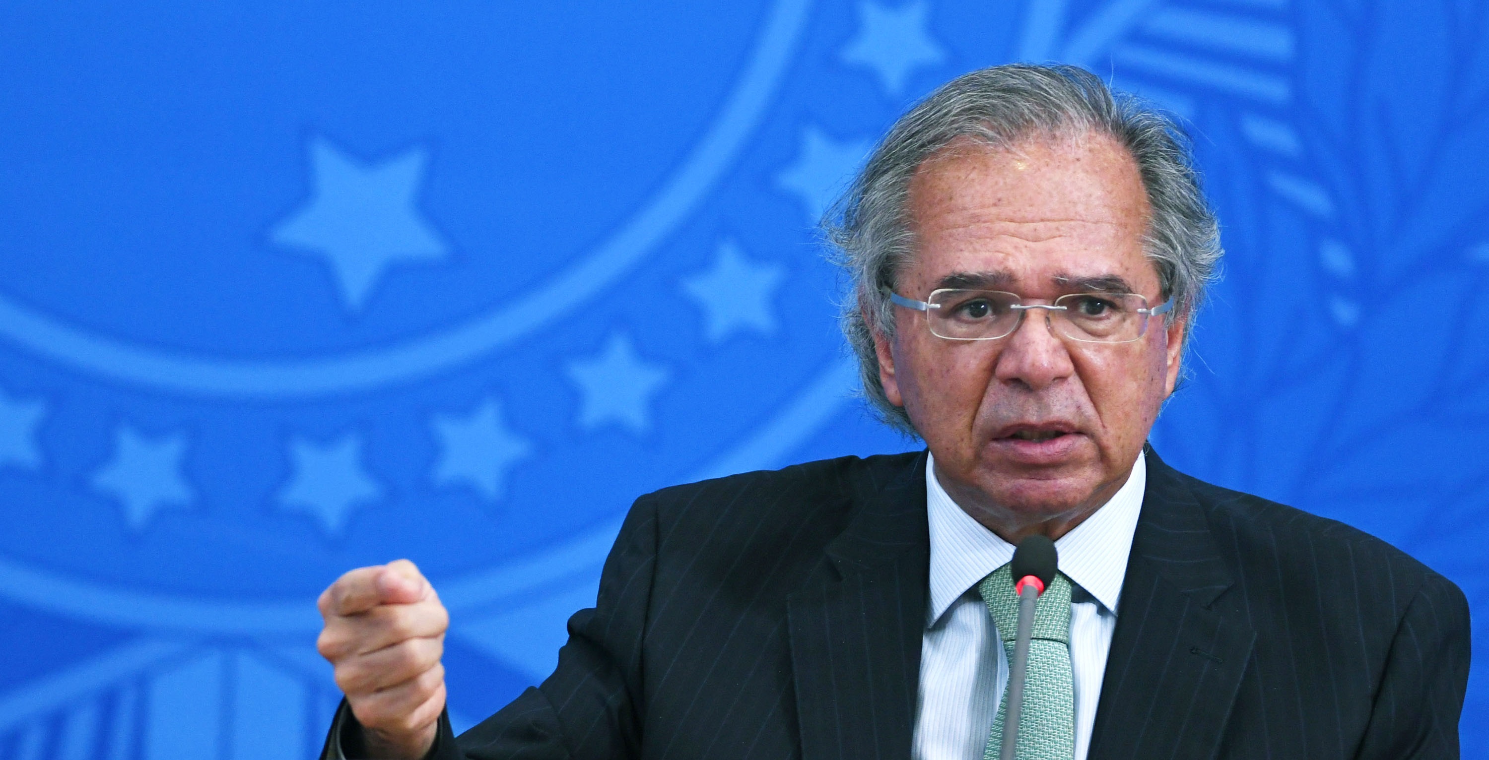 Guedes diz que setor de serviços será compensado com desoneração da folha